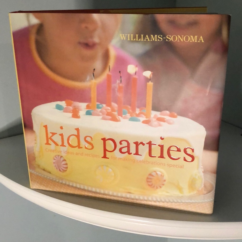 William Sonoma Kids Party Book - Picture 1 of 3